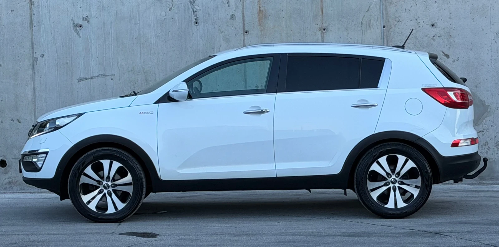 Kia Sportage 2.0CRDi 4х4 Автоматик Камера Face-Lift, снимка 7 - Автомобили и джипове - 55093791