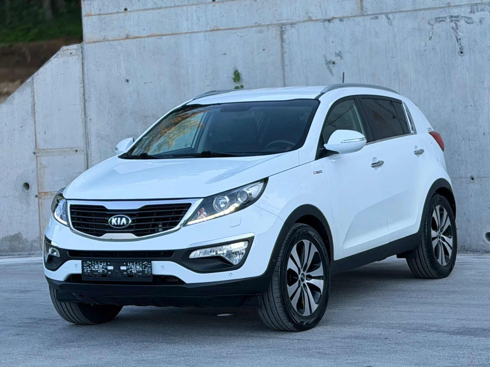 Kia Sportage 2.0CRDi 4х4 Автоматик Камера Face-Lift, снимка 3 - Автомобили и джипове - 55093791
