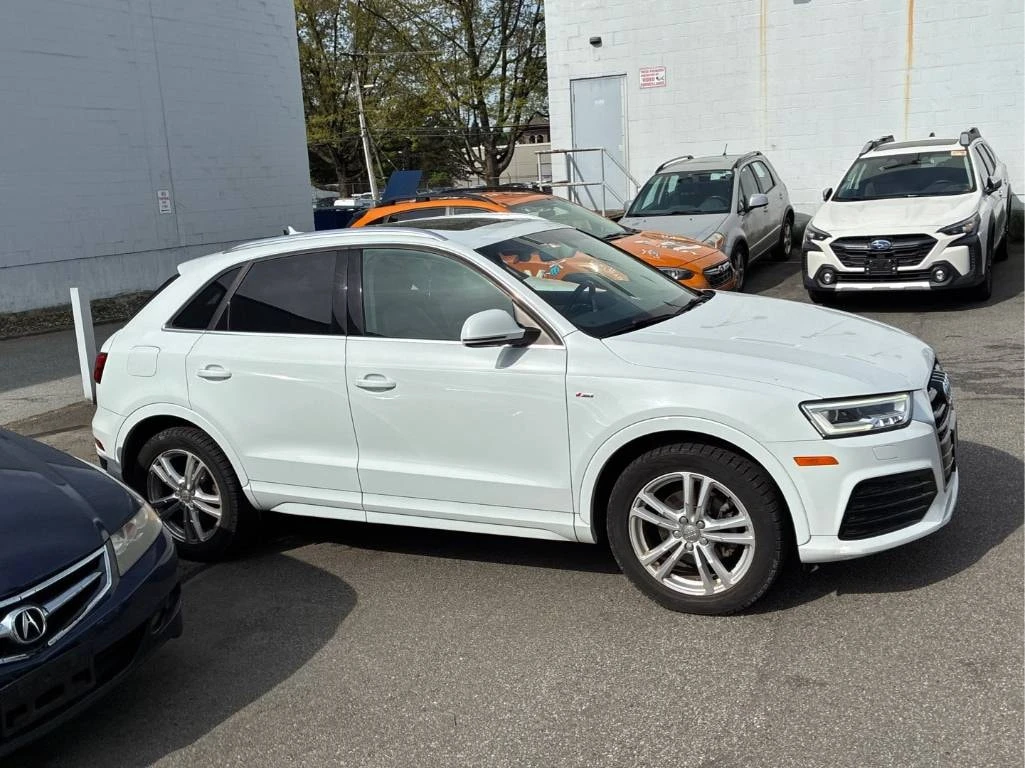 Audi Q3 * Technik * CARFAX * ОПЦИЯ ЗА ФИНАНСИРАНЕ * , снимка 3 - Автомобили и джипове - 56159401