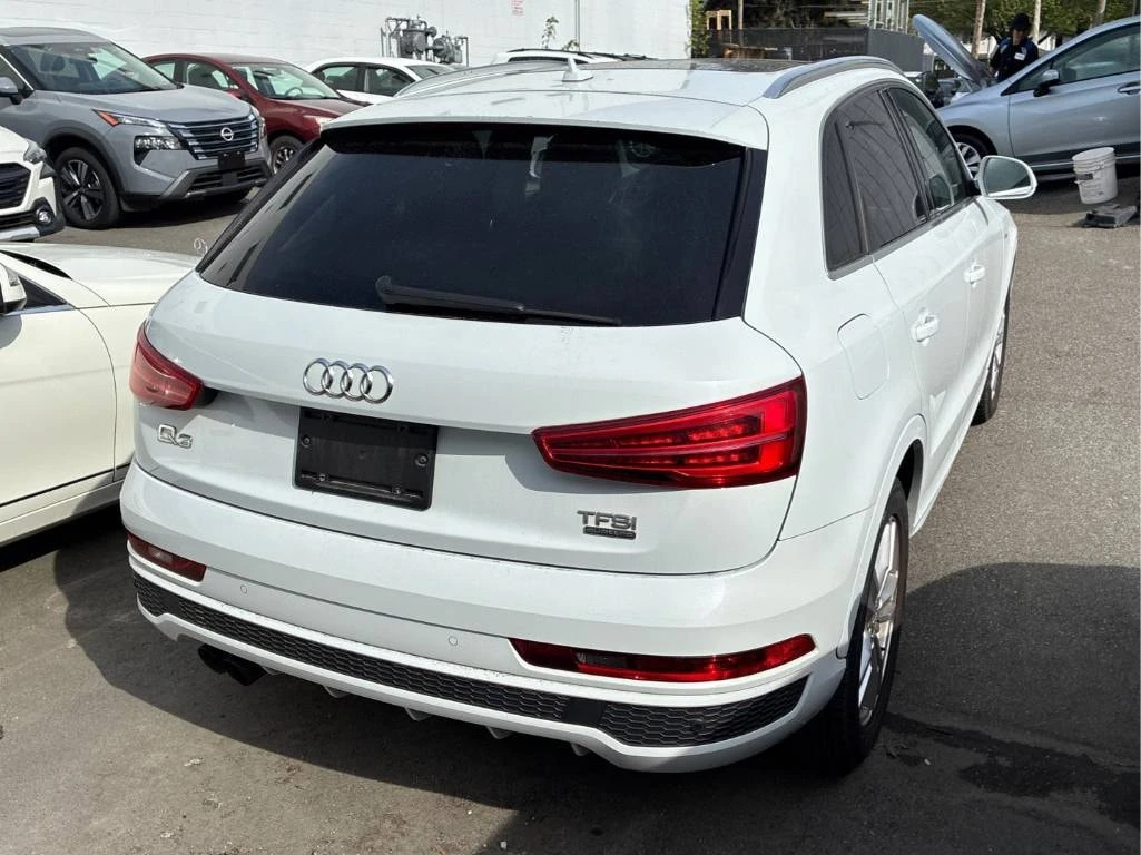 Audi Q3 * Technik * CARFAX * ОПЦИЯ ЗА ФИНАНСИРАНЕ * , снимка 4 - Автомобили и джипове - 56159401
