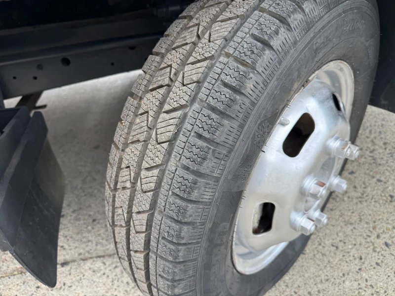 Iveco Daily 3.0HPI* 35C15* Климатик* 4.90 метра каросерия, снимка 3 - Бусове и автобуси - 50830226