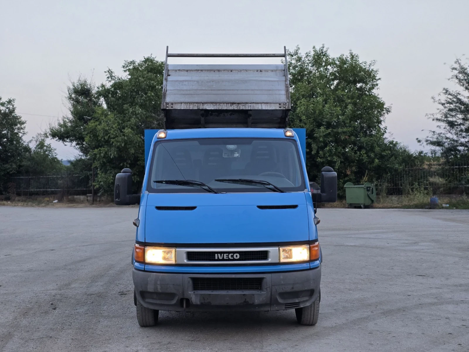 Iveco 4012 САМОСВАЛ ТРИСТРАНЕН - изображение 8