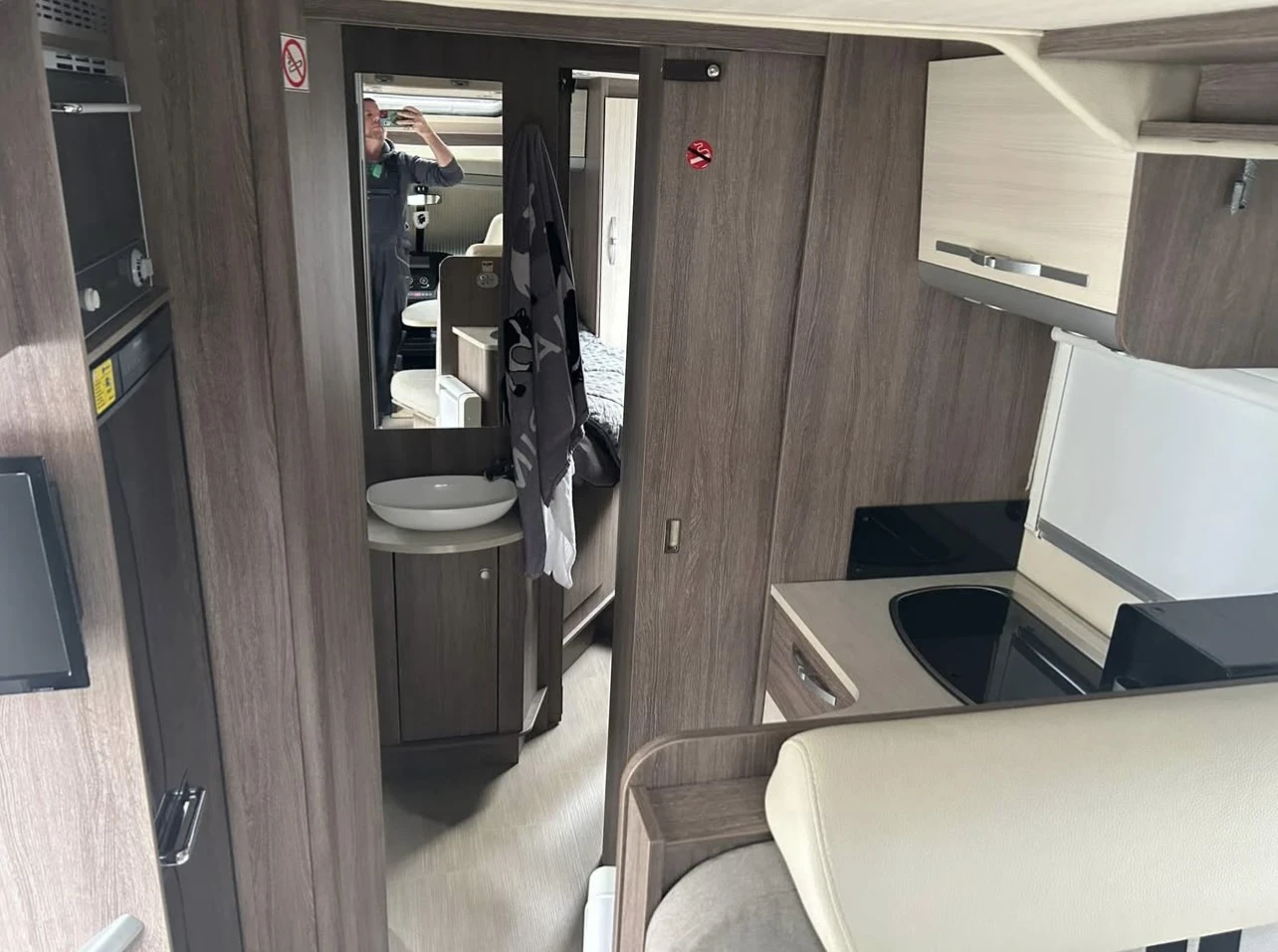 Кемпер Fiat Burstner Ixeo Time it 745, снимка 14 - Каравани и кемпери - 55880631