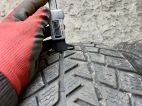 Гуми Зимни 235/60R16, снимка 5