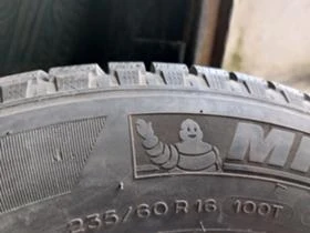 Гуми Зимни 235/60R16, снимка 9