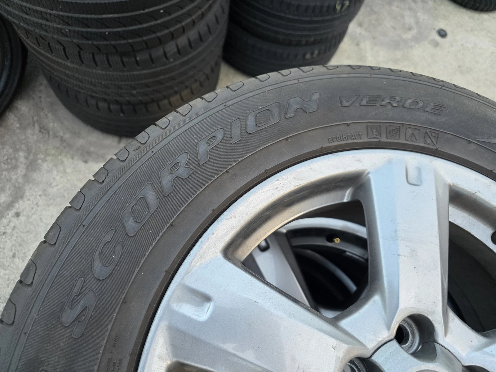 Гуми Летни 225/65R17, снимка 6 - Гуми и джанти - 56664507