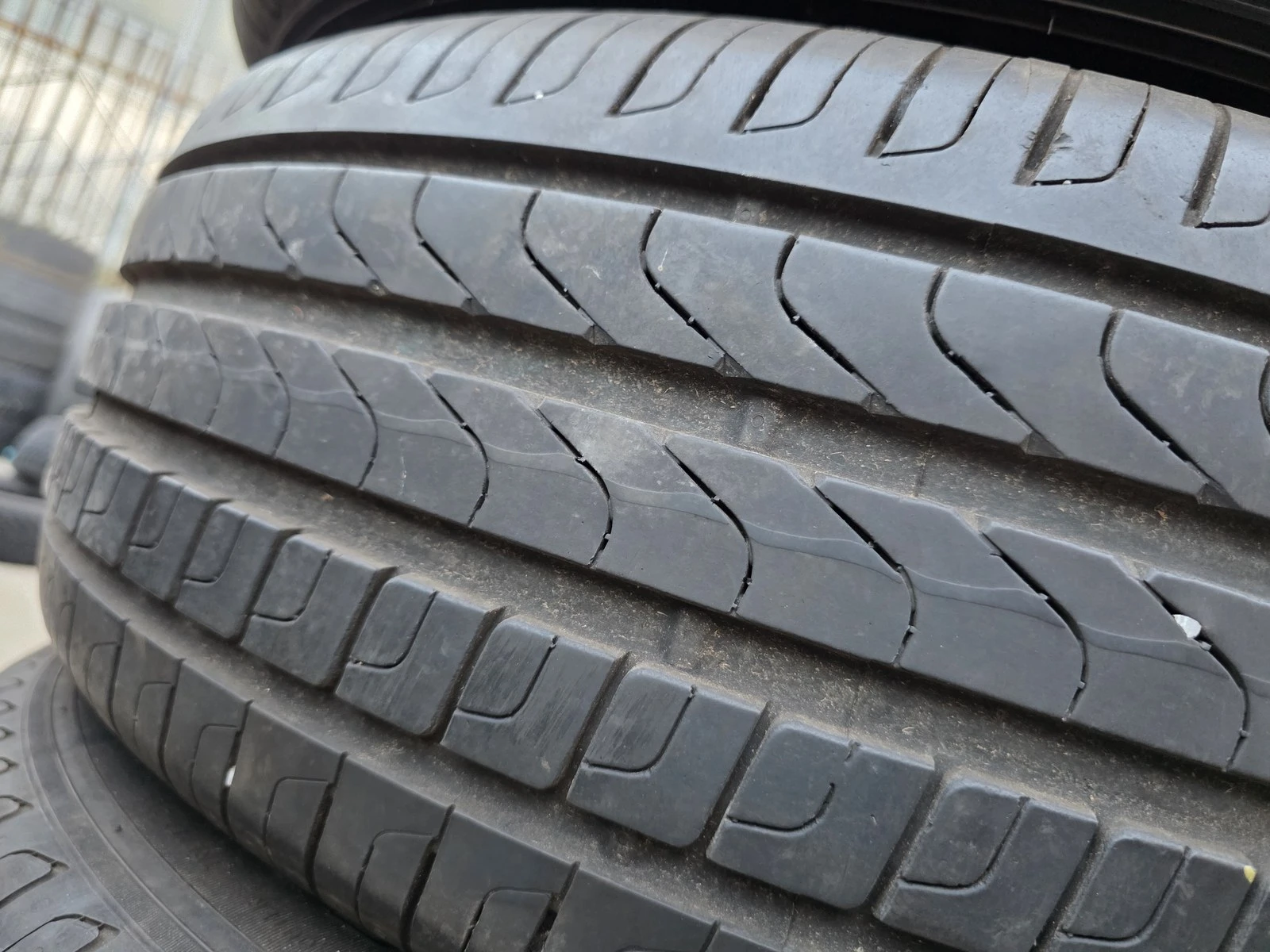 Гуми Летни 225/65R17, снимка 2 - Гуми и джанти - 56664507
