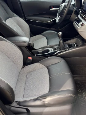 Toyota Corolla 2.0 XSE Ръчни скорости, снимка 12