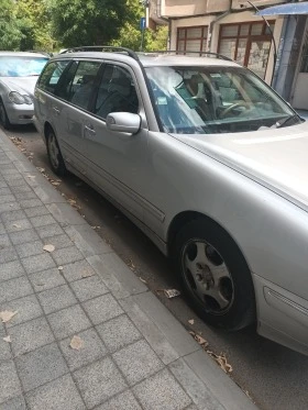 Mercedes-Benz E 320 Авангард , снимка 8