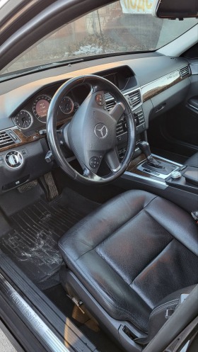 Mercedes-Benz E 200, снимка 11 - Автомобили и джипове - 43999483