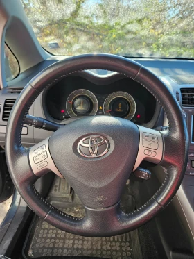 Toyota Auris, снимка 15