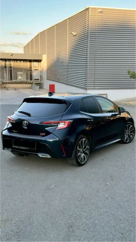 Toyota Corolla 2.0 XSE - 19840 € / 38803.67 лв. - 77074785 5