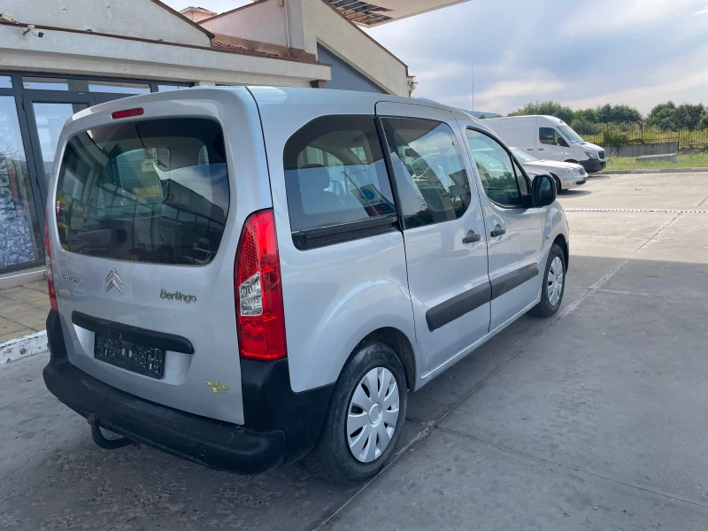 Citroen Berlingo 1.6i* Отличен, снимка 4 - Автомобили и джипове - 46807371