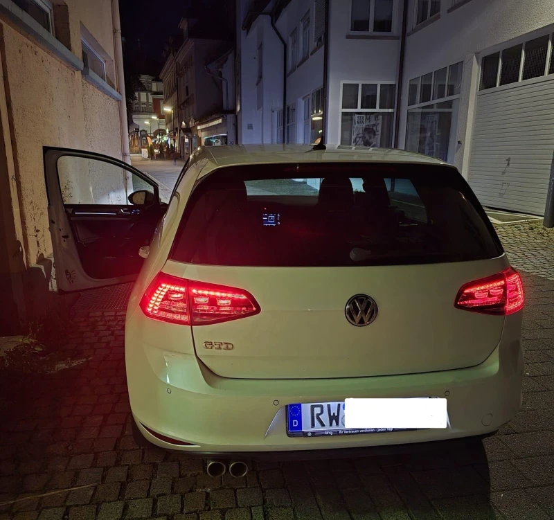 VW Golf  7 GTD, снимка 11 - Автомобили и джипове - 47243693