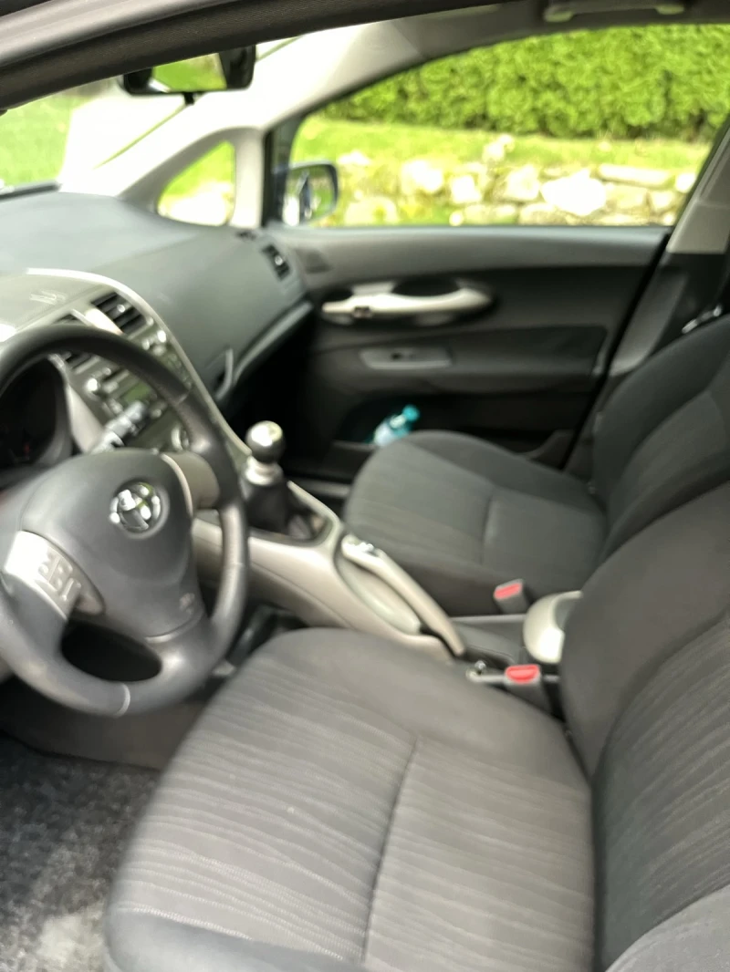 Toyota Auris, снимка 7 - Автомобили и джипове - 47609217