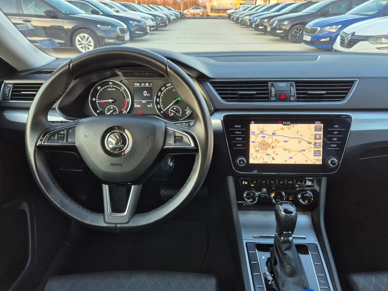 Skoda Superb С-Гаранция 2.0-TDI-А/T , снимка 14 - Автомобили и джипове - 48029738