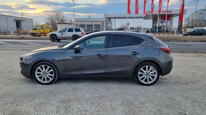 Mazda 3 2.2 skayactiv, снимка 2 - Автомобили и джипове - 48043661