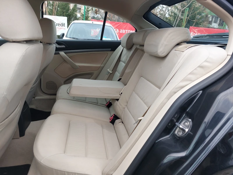 Skoda Octavia 1.9TDI* AUTOMATIC-DSG* , снимка 9 - Автомобили и джипове - 48480232