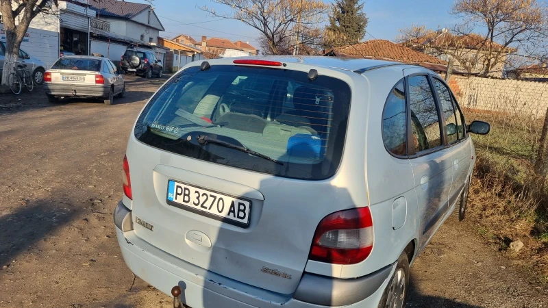 Renault Scenic 101 кс, снимка 8 - Автомобили и джипове - 48902520