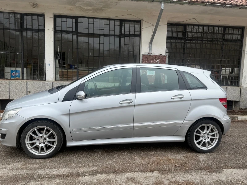 Mercedes-Benz B 180, снимка 2 - Автомобили и джипове - 49150632