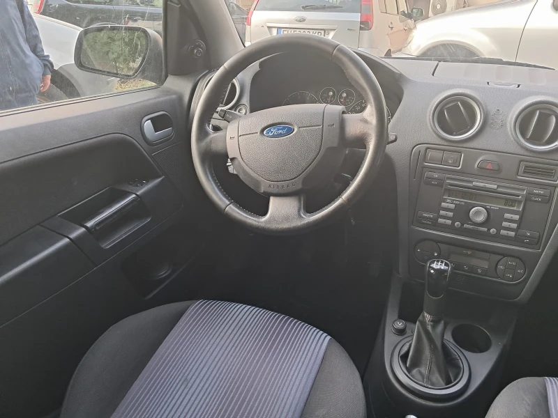 Ford Fusion 1.6 бензин, снимка 5 - Автомобили и джипове - 51647416