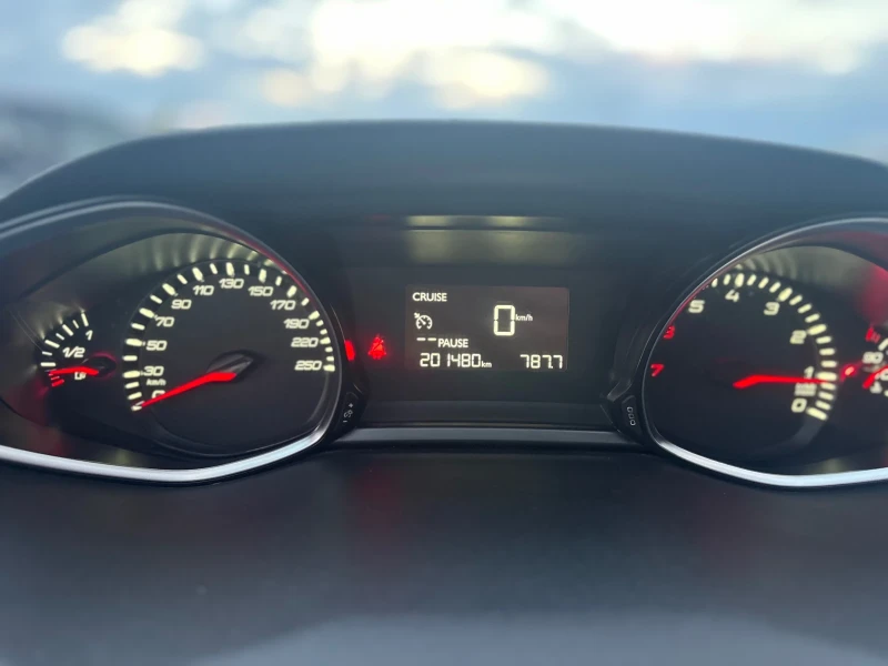 Peugeot 308 1.2 VTI * 2014* 82CV, снимка 15 - Автомобили и джипове - 52027204