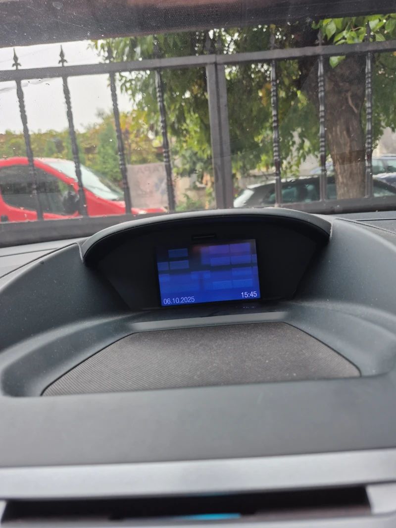 Ford Grand C-Max, снимка 10 - Автомобили и джипове - 52707518