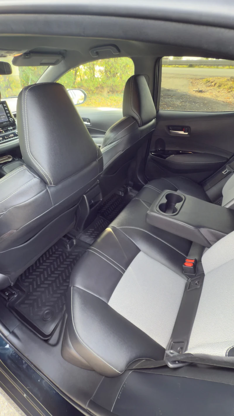 Toyota Corolla 2.0 XSE, снимка 17 - Автомобили и джипове - 52481400