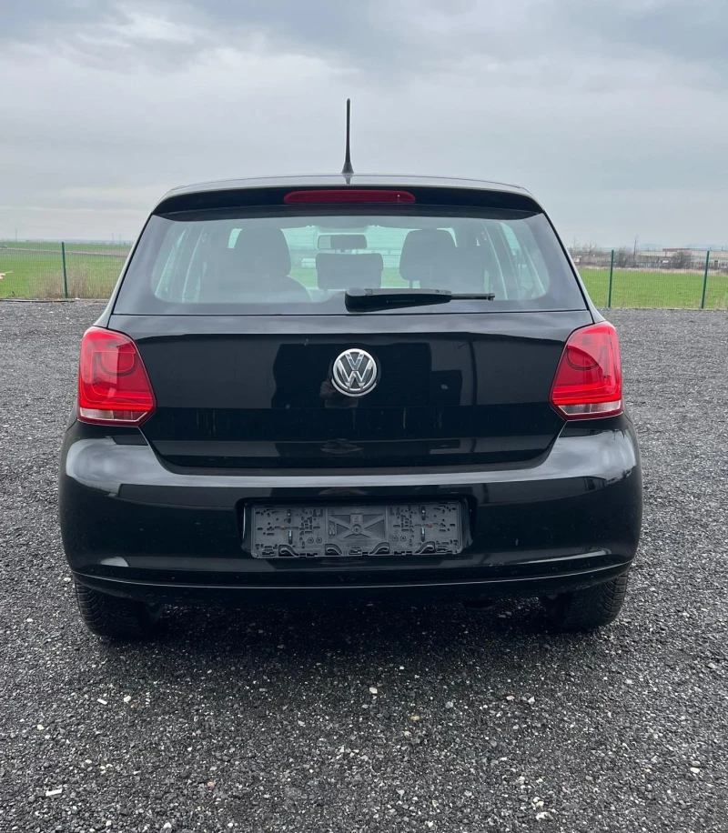 VW Polo 1.2i 70кс., снимка 6 - Автомобили и джипове - 53332050