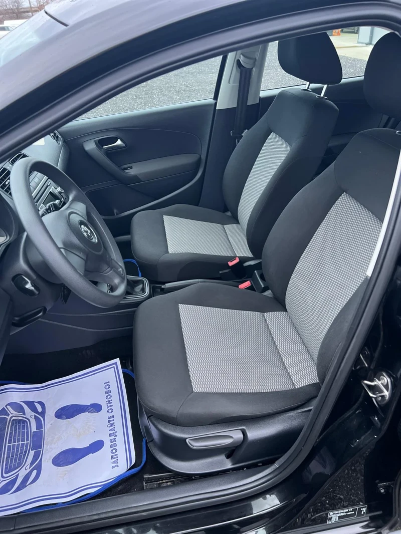 VW Polo 1.2i 70кс., снимка 7 - Автомобили и джипове - 53332050