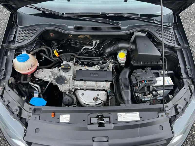 VW Polo 1.2i 70кс., снимка 14 - Автомобили и джипове - 53332050
