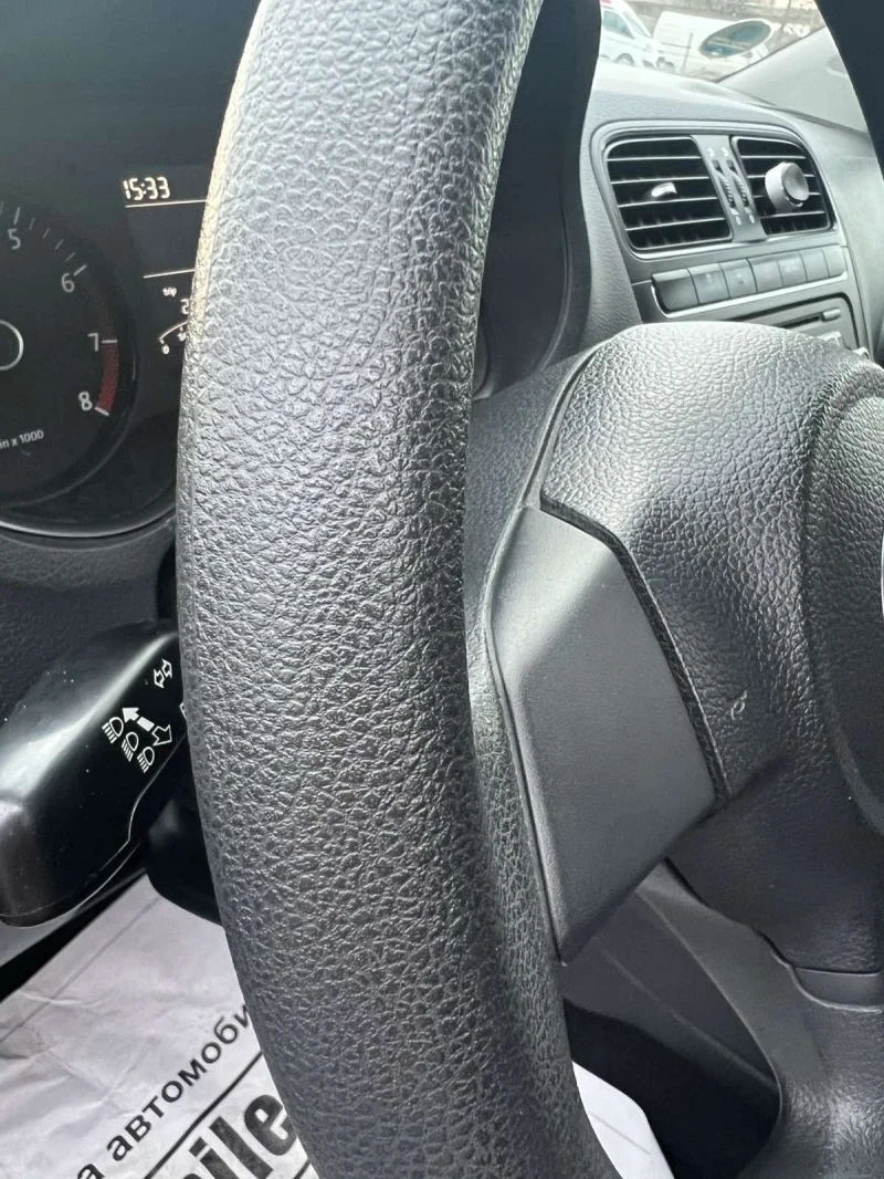 VW Polo 1.2i 70кс., снимка 6 - Автомобили и джипове - 52685926