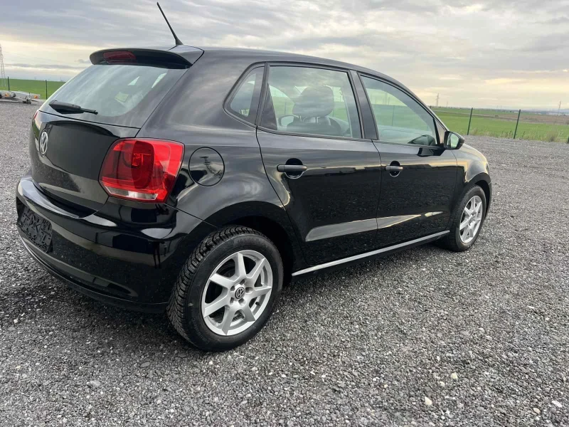 VW Polo 1.2i 70кс., снимка 4 - Автомобили и джипове - 52685926