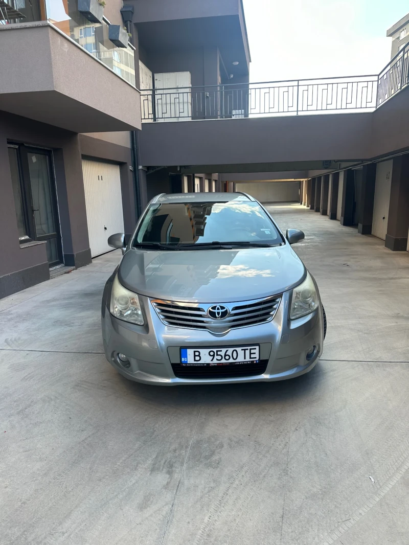 Toyota Avensis 1.8i, снимка 3 - Автомобили и джипове - 52813665