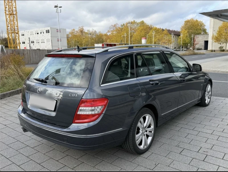 Mercedes-Benz C 220, снимка 2 - Автомобили и джипове - 53044736