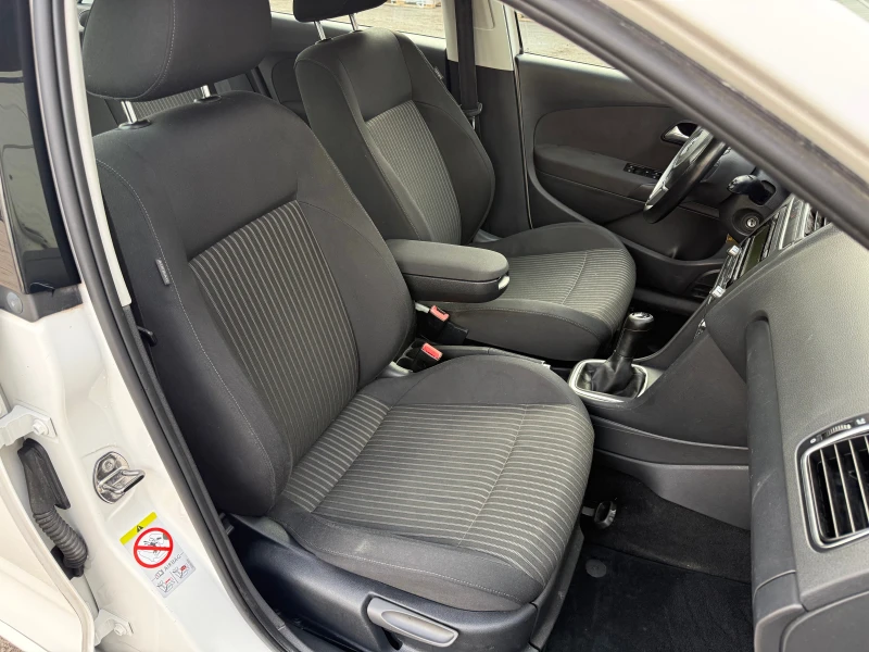 VW Polo 1.4i, снимка 14 - Автомобили и джипове - 53282480