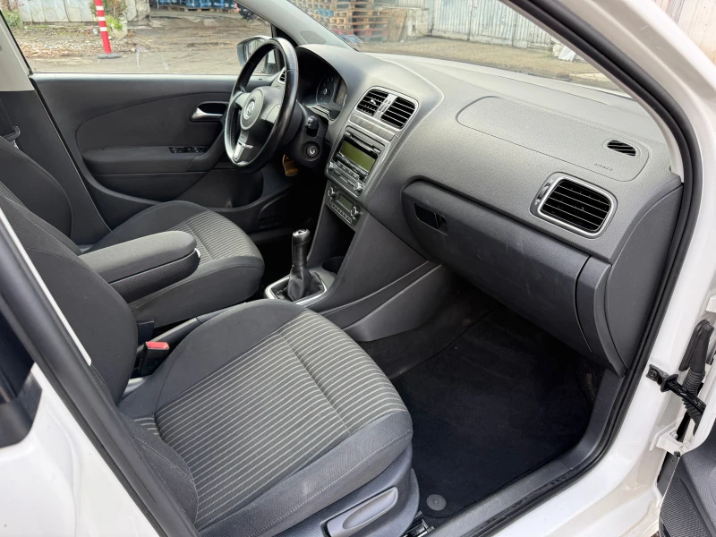 VW Polo 1.4i, снимка 13 - Автомобили и джипове - 53282480