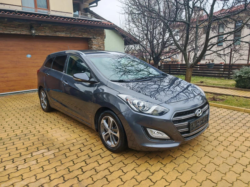 Hyundai I30 1.6CRDI-КАМЕРА-НАВИГАЦИЯ, снимка 3 - Автомобили и джипове - 53379220