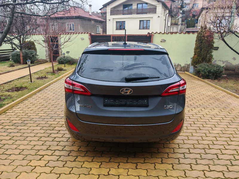 Hyundai I30 1.6CRDI-КАМЕРА-НАВИГАЦИЯ, снимка 5 - Автомобили и джипове - 53379220