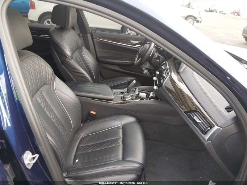 BMW 540 * XDRIVE * CARFAX * ПОДГРЕВ* ПАНОРАМА* , снимка 9 - Автомобили и джипове - 53595624