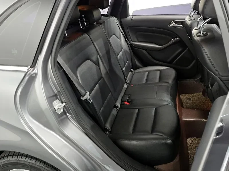 Mercedes-Benz B 200 2.0, снимка 11 - Автомобили и джипове - 54278340