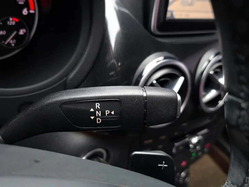 Mercedes-Benz B 200 2.0, снимка 9 - Автомобили и джипове - 54278340