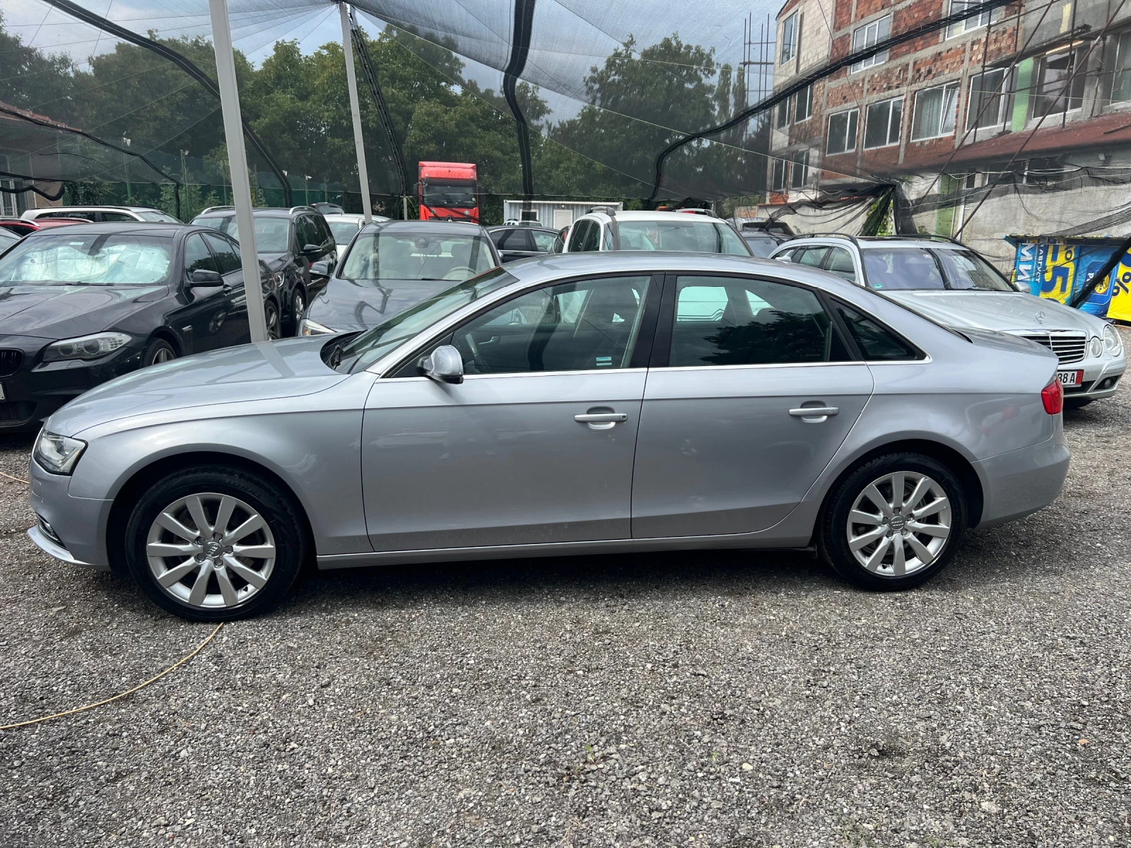 Audi A4 2.0TDI Атоматик 150k.c. - изображение 4