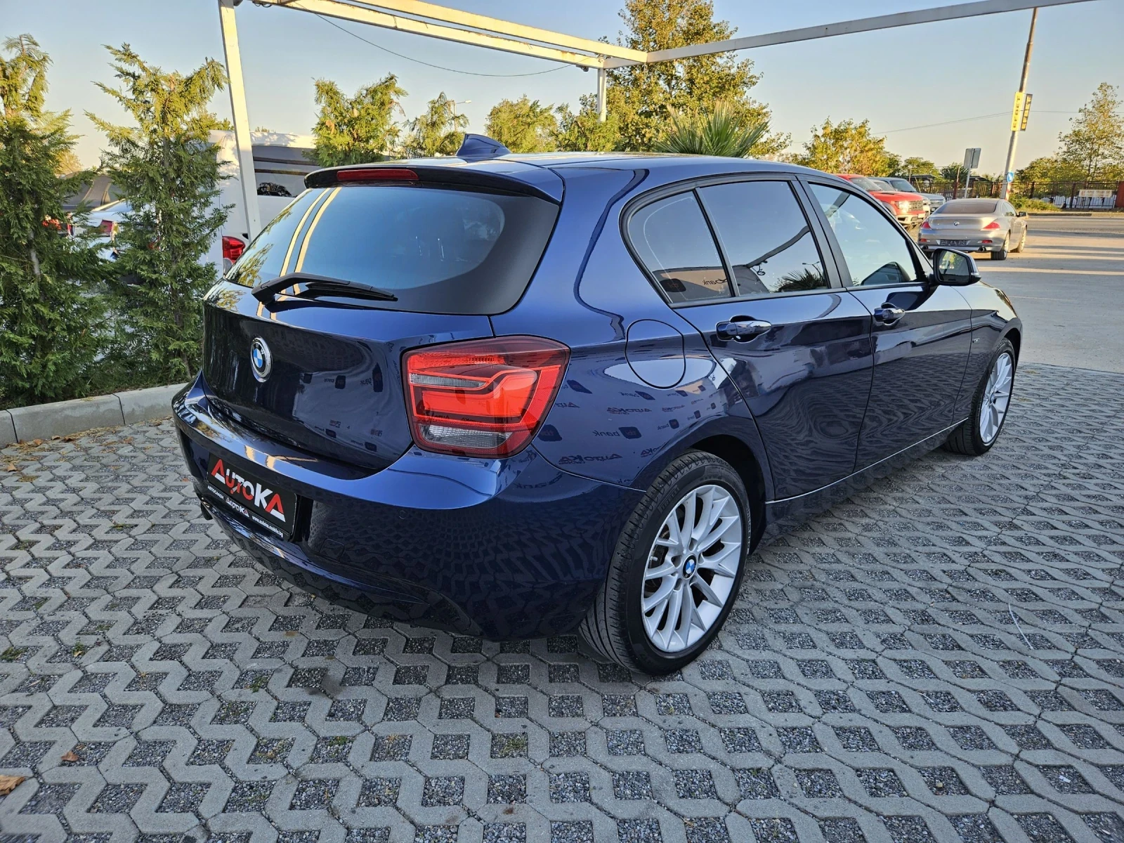 BMW 118 2.0D-143kc= АВТОМАТ= 161х.км= SPORT= LED= АВТОПИЛО - изображение 3