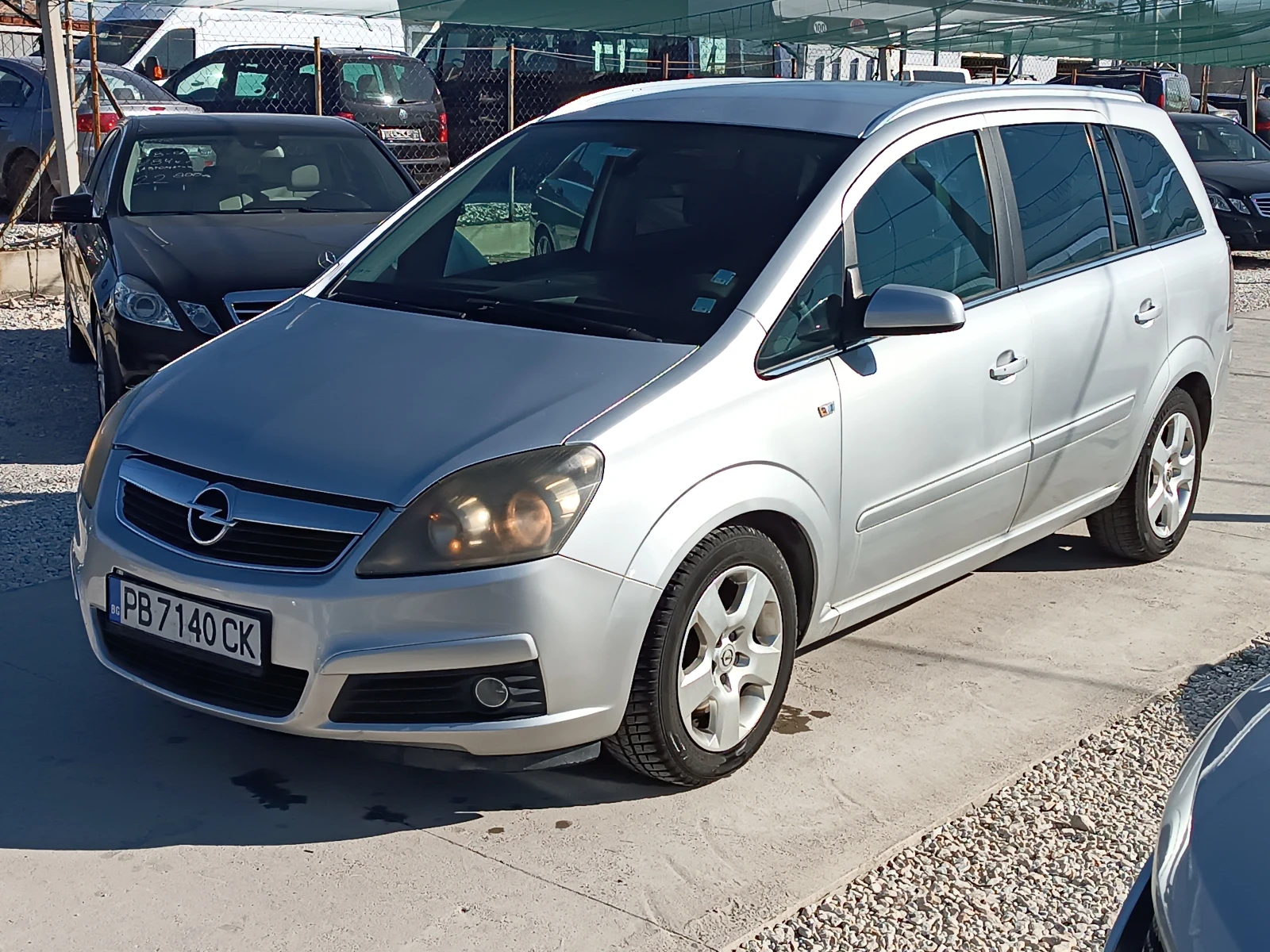 Opel Zafira 1.9 D - изображение 2