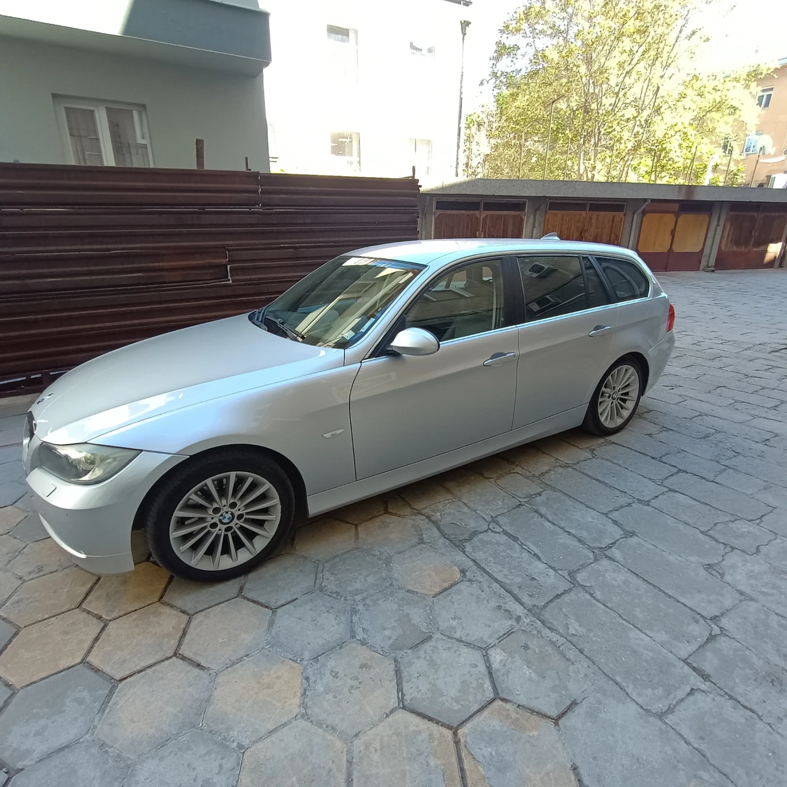 BMW 325 ix - изображение 4