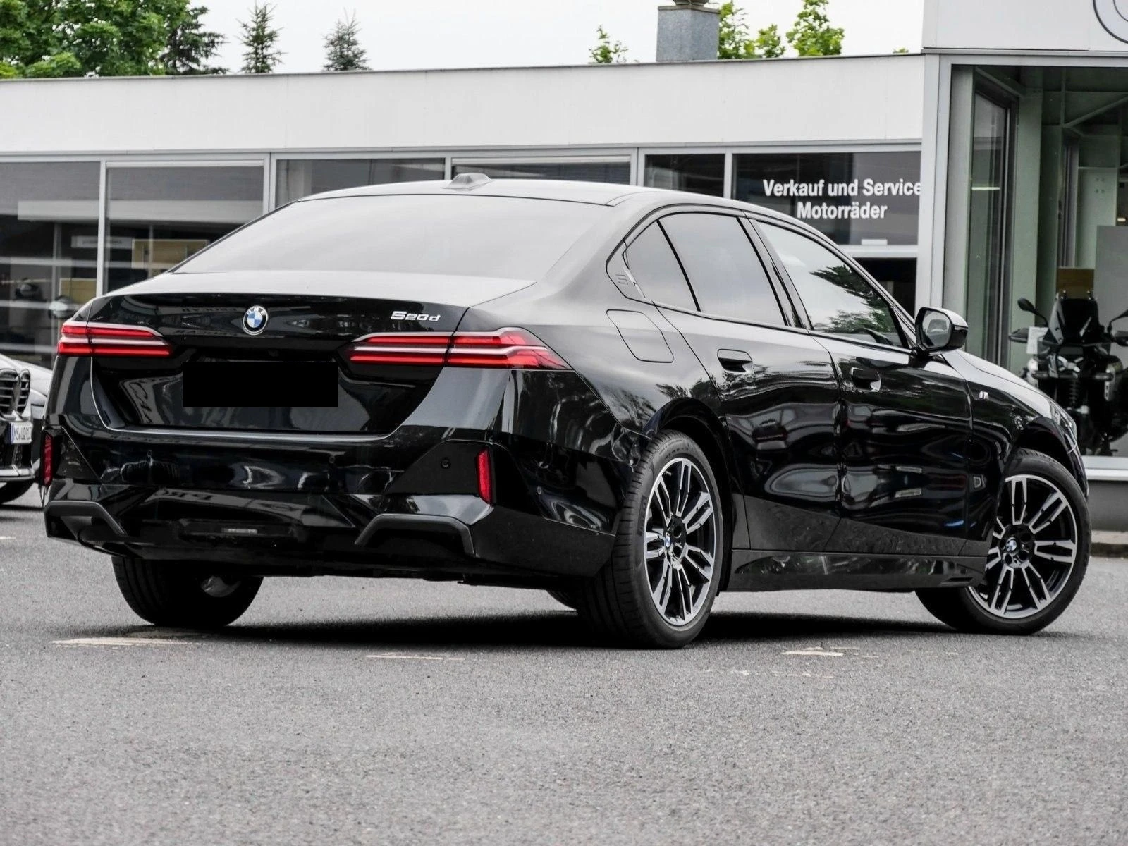 BMW 520 d/ M-SPORT/ H&K/ LED/ CAMERA/ SHADOW LINE/  - изображение 3