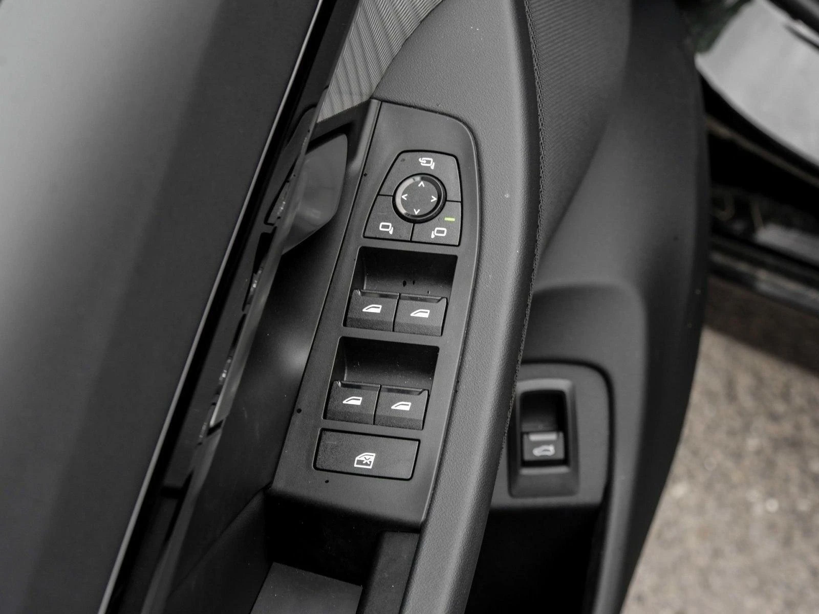 BMW 520 d/ M-SPORT/ H&K/ LED/ CAMERA/ SHADOW LINE/  - изображение 4