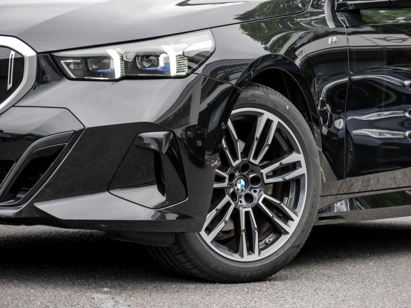 BMW 520 d/ M-SPORT/ H&K/ LED/ CAMERA/ SHADOW LINE/  - изображение 2