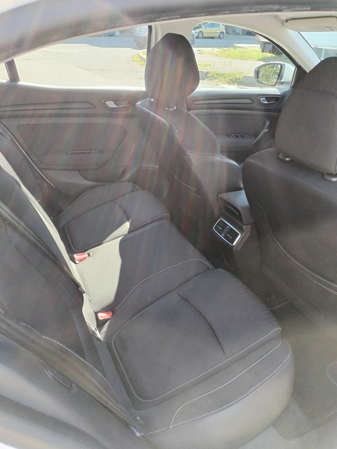 Renault Megane 1.5 - изображение 9